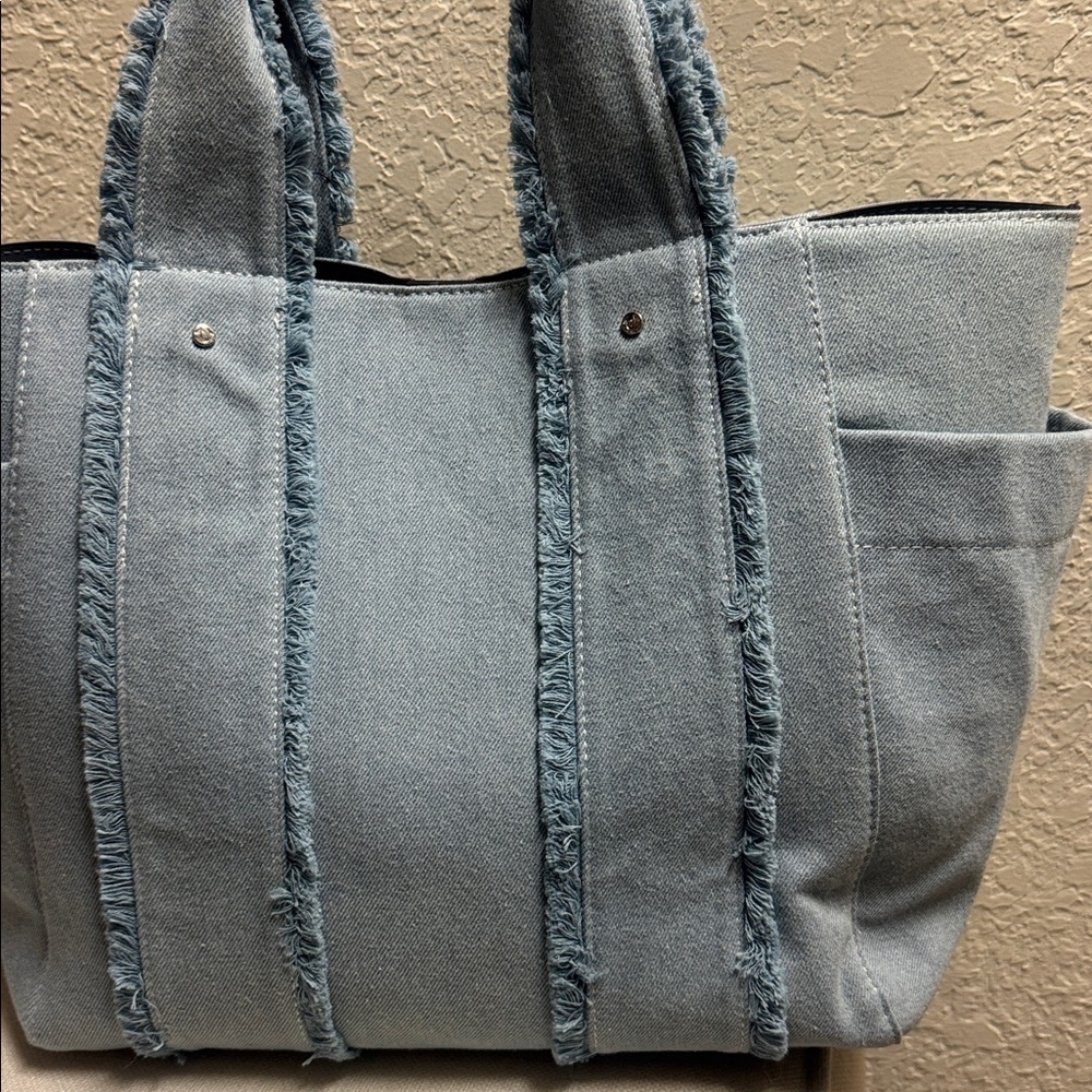 NWT, True Religion light denim large tote bag - Picture 6 of 10